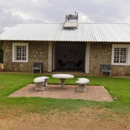 Meteorite Rest Camp Hotel Grootfontein Exterior photo