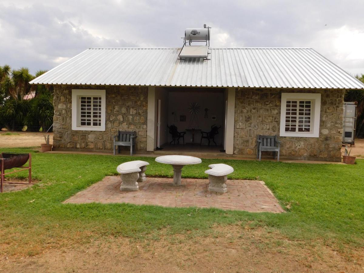 Meteorite Rest Camp Hotel Grootfontein Exterior photo